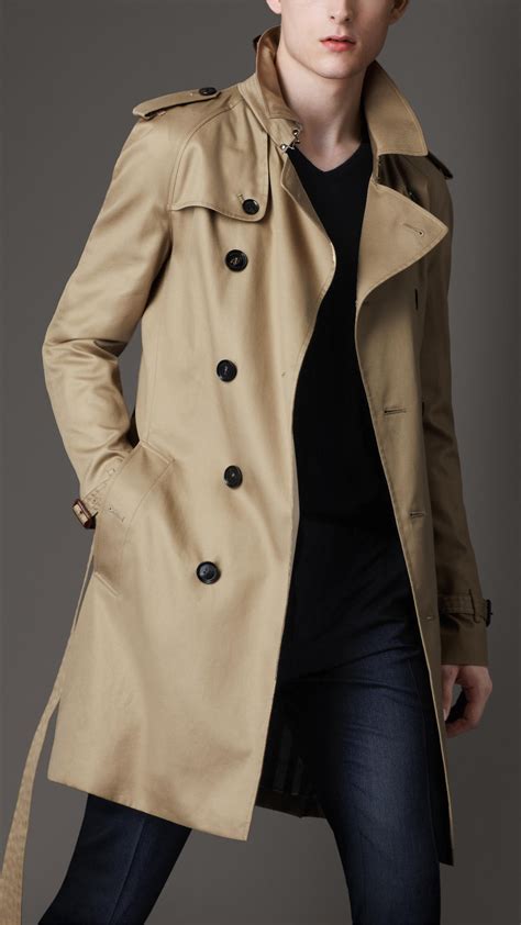 trench burberry homme beige|burberry trench coat collar strap.